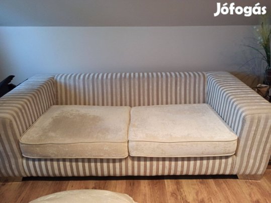 Három személyes kanapé