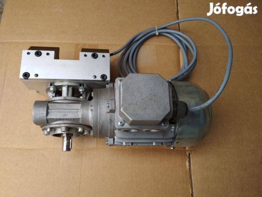 Háromfázisú motor áttétellel