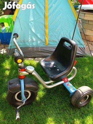 Háromkerekű gyerekbicikli