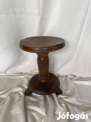 Háromlábú fa zongoraszék