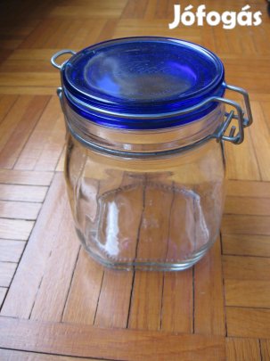 Háromnegyed literes, csatos vastag üveg