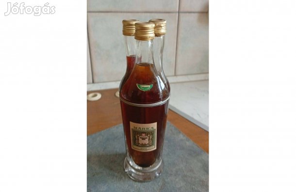 Háromnyakú Márkás üveg eladó