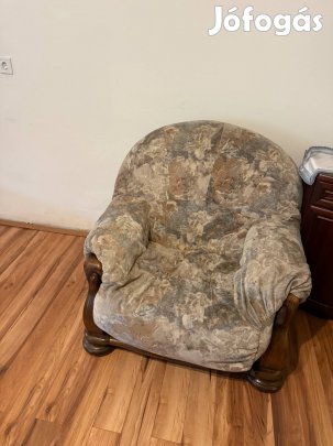 Háromrészes ülő garnitúra , szép állapotban eladó !