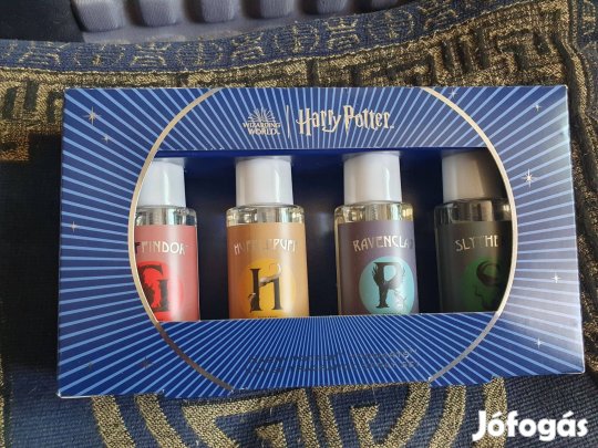 Harry Potter Varázslóvilág Roxfort Házak-parfümök+körömápoló