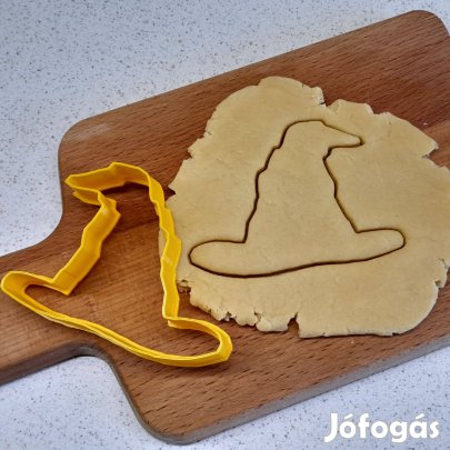 Harry Potter sütikiszúró forma süvegelő kalap