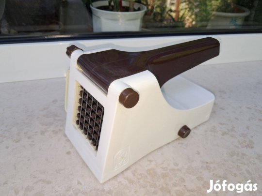 Hasábburgonya nyomó, vágó