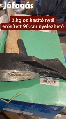 Hasító fejsze erősített duplán ékel nyél,mely nyelezhető, 90 cm nyél