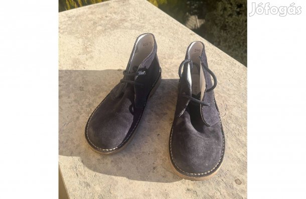 Hasított bőr fiú bokacipő 29-es