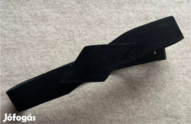 Hasított bőr öv, velúr, fekete
