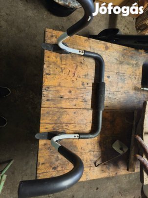 Hasizom erősítő keret