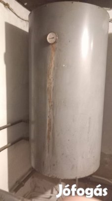 Használati meleg víz tartály 120 Literes