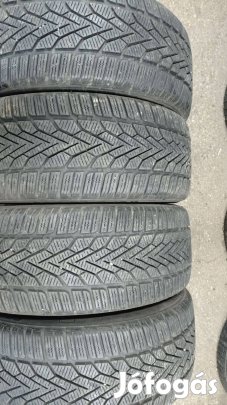 Használt 225/45/17 Semperit téligumi garnitúra olcsón eladó