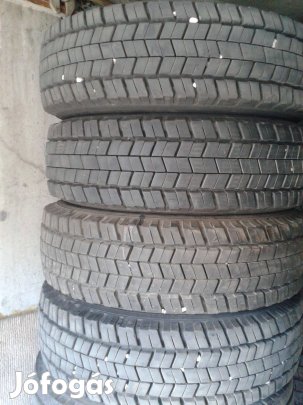 Használt 235/75 R17.5 teherautógumik hajtott húzó 235 75 R17.5 235 75