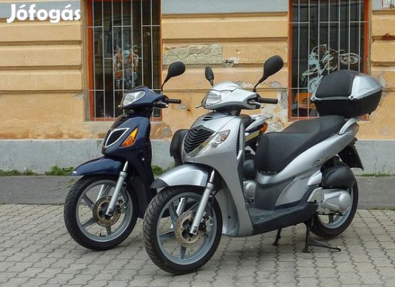 Használt Honda SH150 kétszemélyes robogó