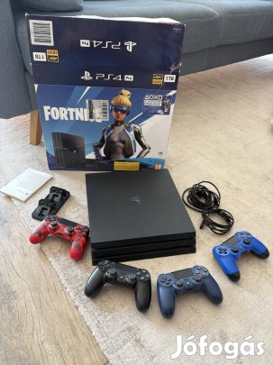 Használt PS4 pro 1 TB 2+2 kontrollerrel
