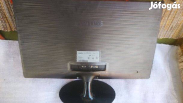 Használt Samsung 60 cm kép átméröjü monitor!