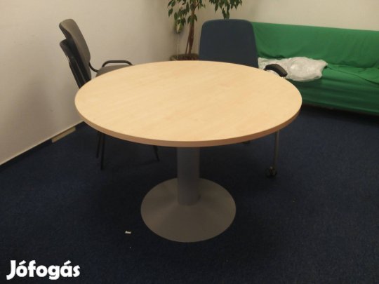 Használt, jó állapotú irodabútor