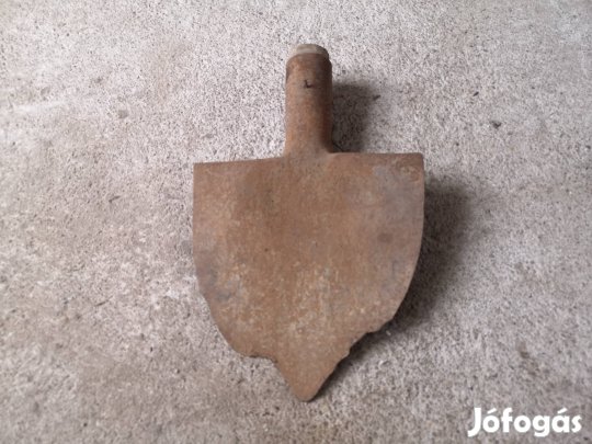 Használt ásó 