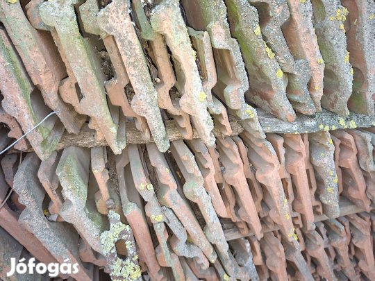 Használt cserép ingyen elvihető