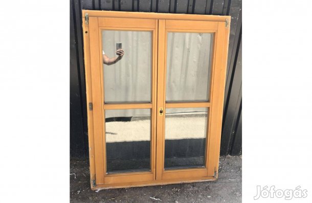 Használt fa ablak 106x134-es méretben, NY/BNY