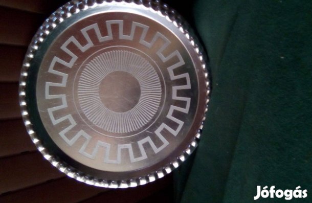 Használt fémtálcák 22 cm-es 500 ft/db