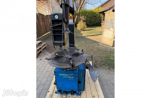 Használt gumiszerelőgép eladó Hofmann Monty 3300-24 220V