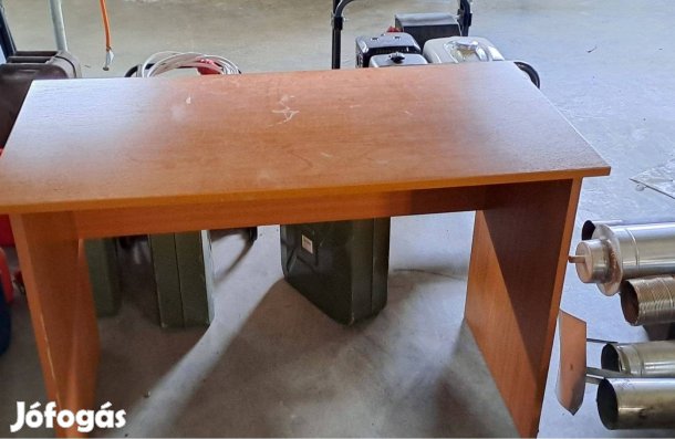 Használt íróasztal