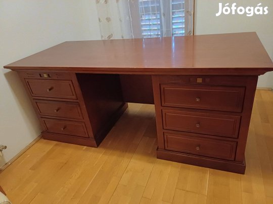 Használt íróasztal