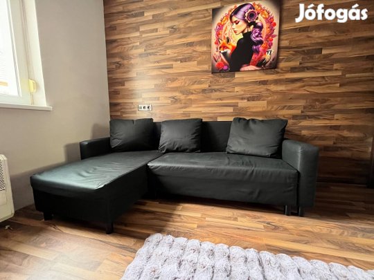 Használt jó állapotú fekete sarokkanapé