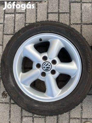 Használt jó állapotú gyári T4-es felni