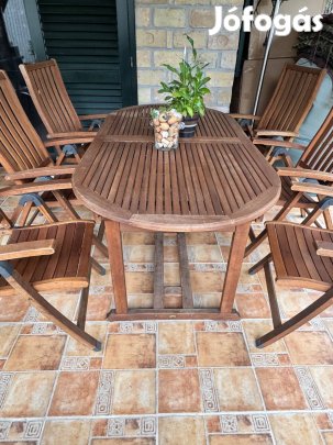 Használt keményfa étkezőgarnitúra, párnákkal egyben eladó!