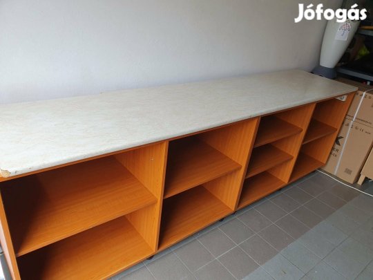 Használt kiszolgáló pult szekrénnyel eladó