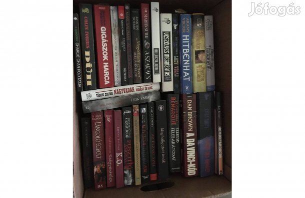 Használt könyvgyűjtemény (220 banános doboz)