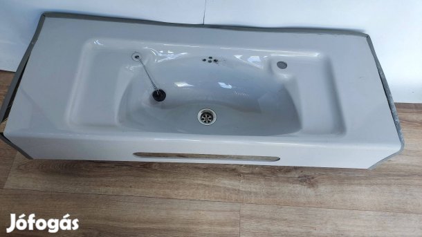 Használt lakóautó mosdó