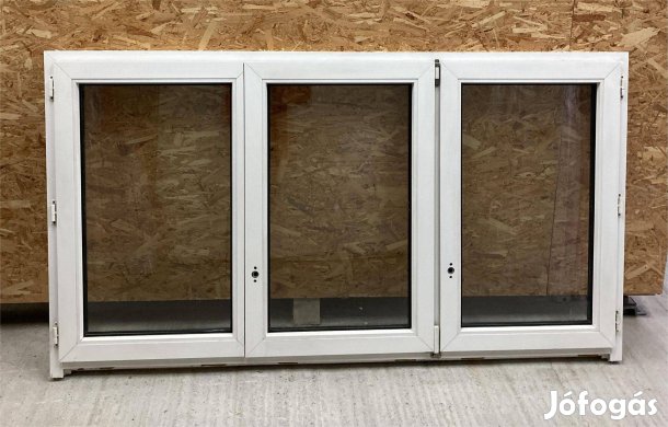 Használt műanyag ablak 197x109-as méretben,