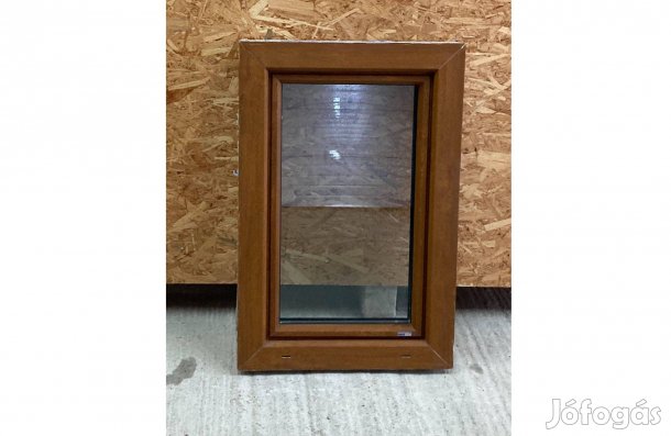Használt műanyag ablak 60x91-es méretben,