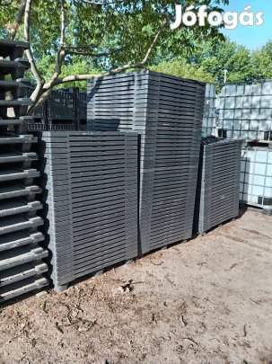 Használt műanyag raklap