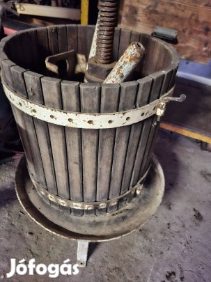 Használt szőlőprés