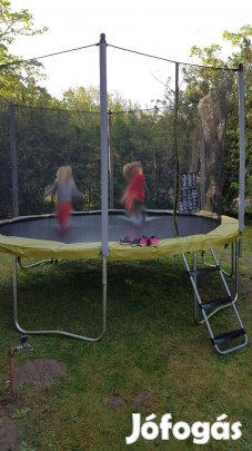 Használt trambulin belső védőhálóval, 360 cm