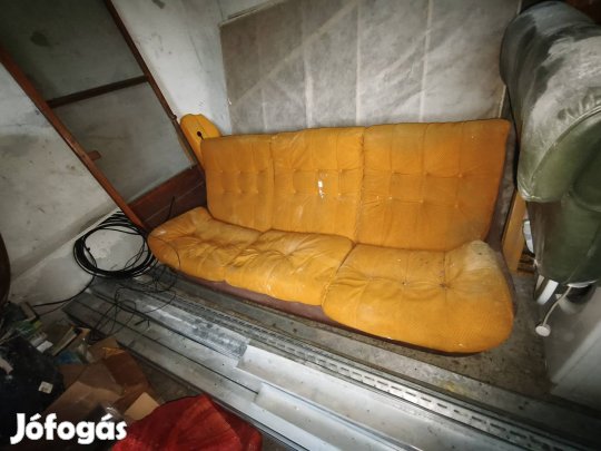 Használt ülőgarnitúra 3+1+1