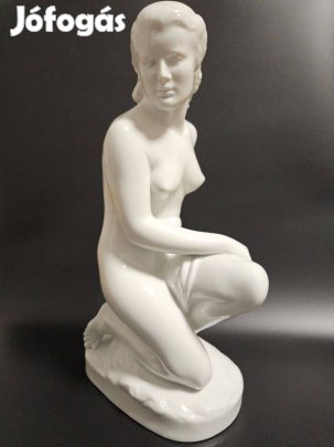 Hatalmas Herendi Térdelő akt