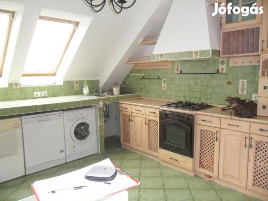 Hatalmas lakás - 3 külön szoba + nappali - Eladó!