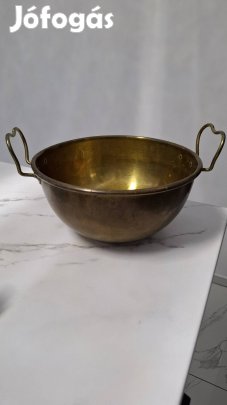 Hatalmas réz habüst