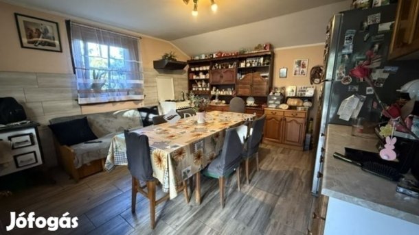 Hatalmas telek, megannyi lehetőség Vecsésen!