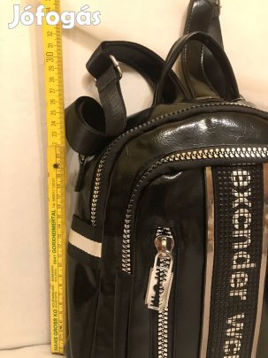 Hátitáska, új hátizsák