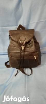 Hátizsák fekete bőr