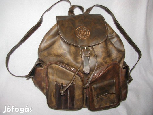 Hátizsák műbőr új 35x27 2 old zseb belül 1 zseb elől 2 zseb Luis