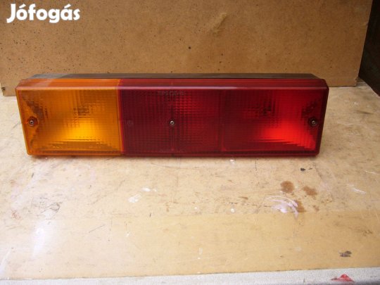 Hátso lámpa nagyméretü !