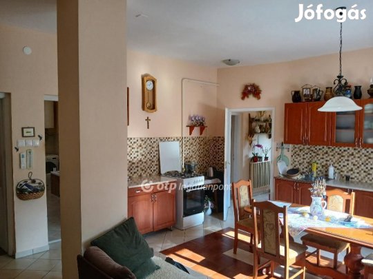 Hatvani eladó 107 nm-es ház