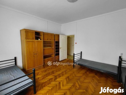 Hatvani eladó 187 nm-es ház